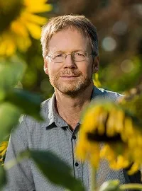 Portrait of Loren Rieseberg