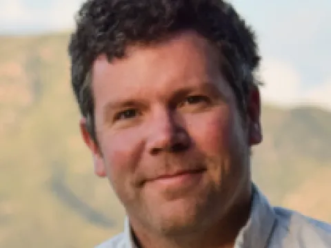 Portrait of Jeff Diez.